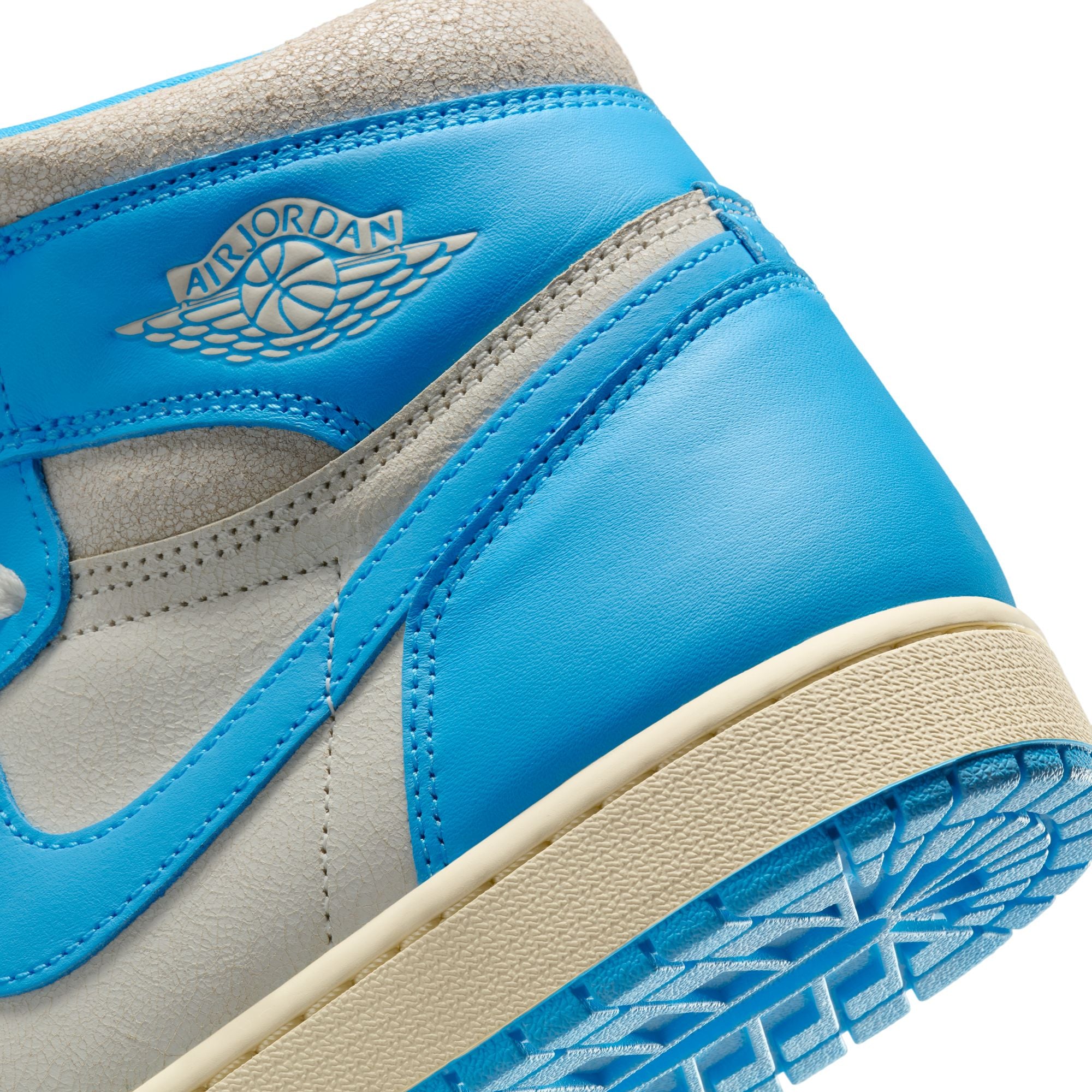 Air Jordan 1 Retro High OG 'UNC Reimagined' - INVINCIBLE