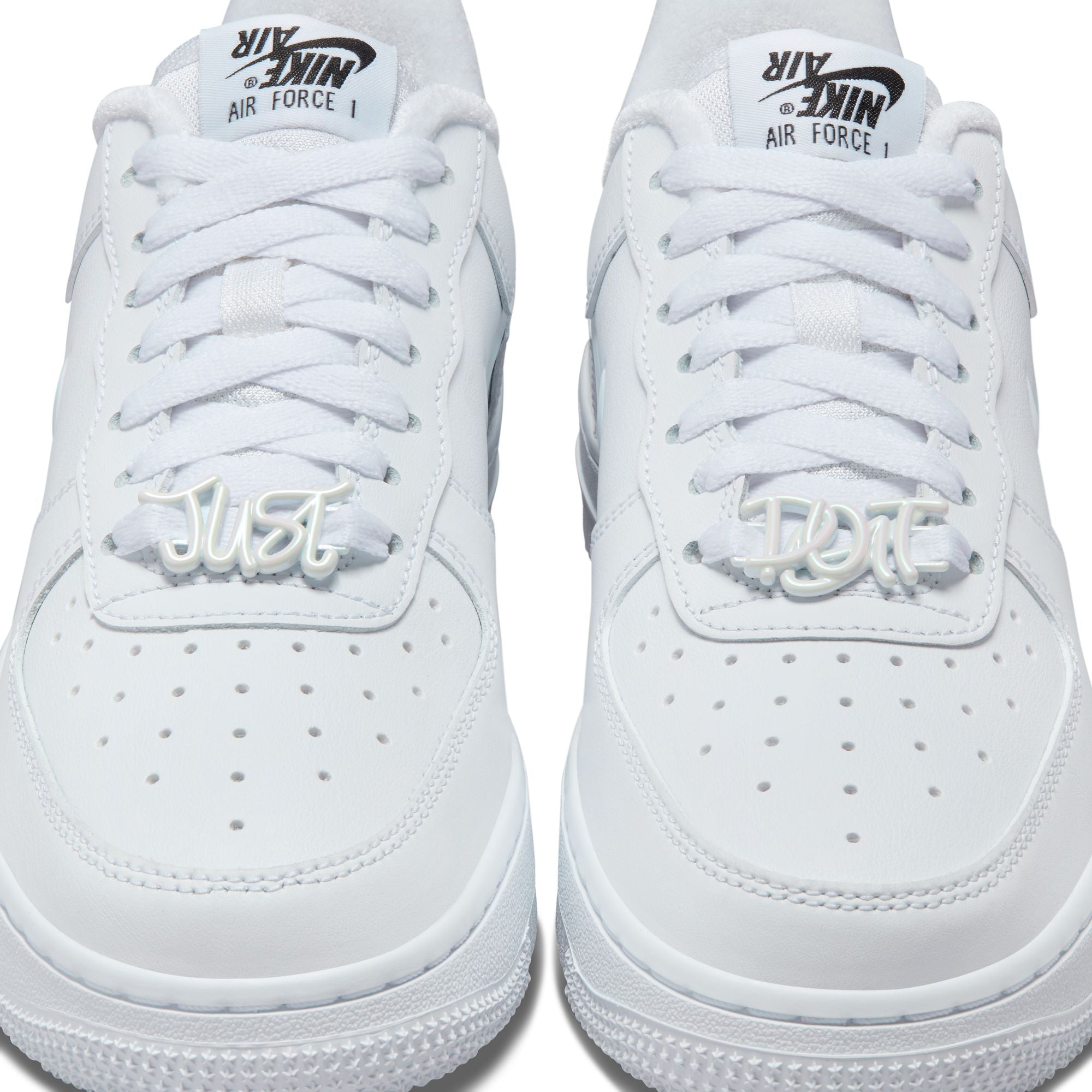 Air Force 1 '07 W - INVINCIBLE