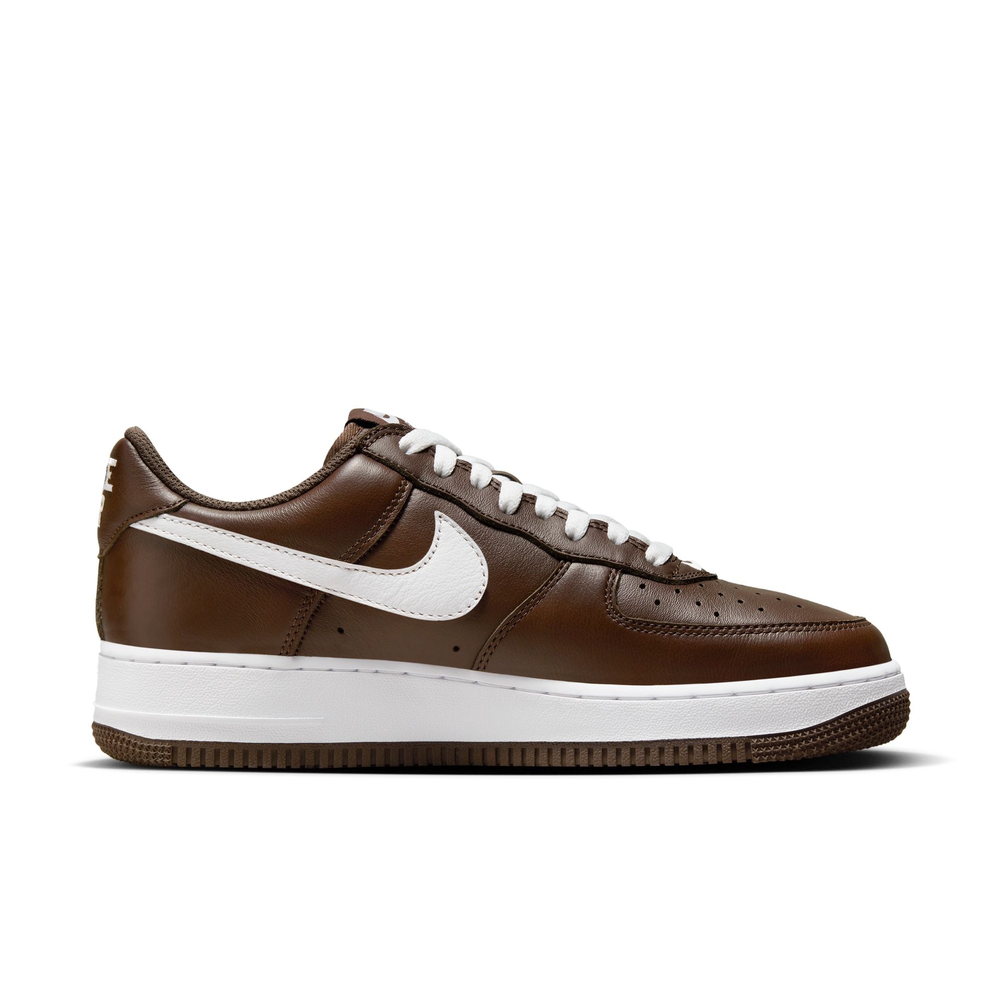 Air Force 1 Low Retro 'Chocolate' - INVINCIBLE