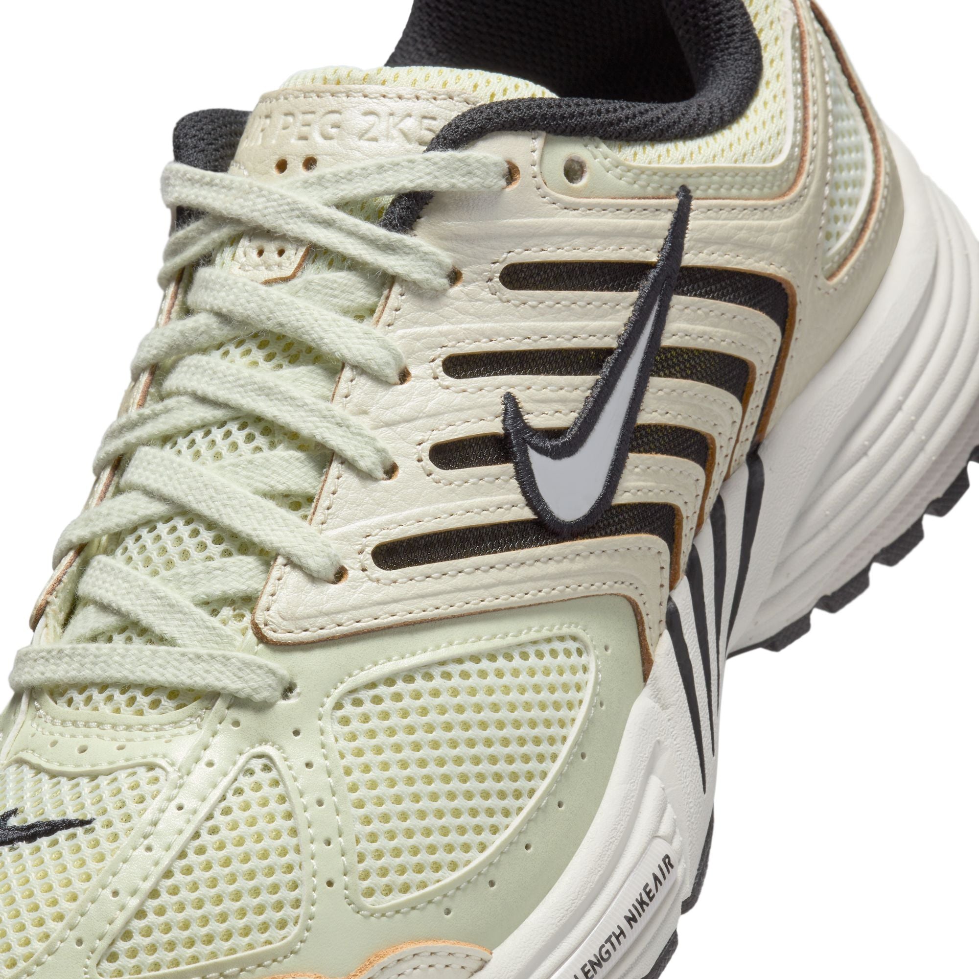 Women's Air Pegasus 2005 - INVINCIBLE