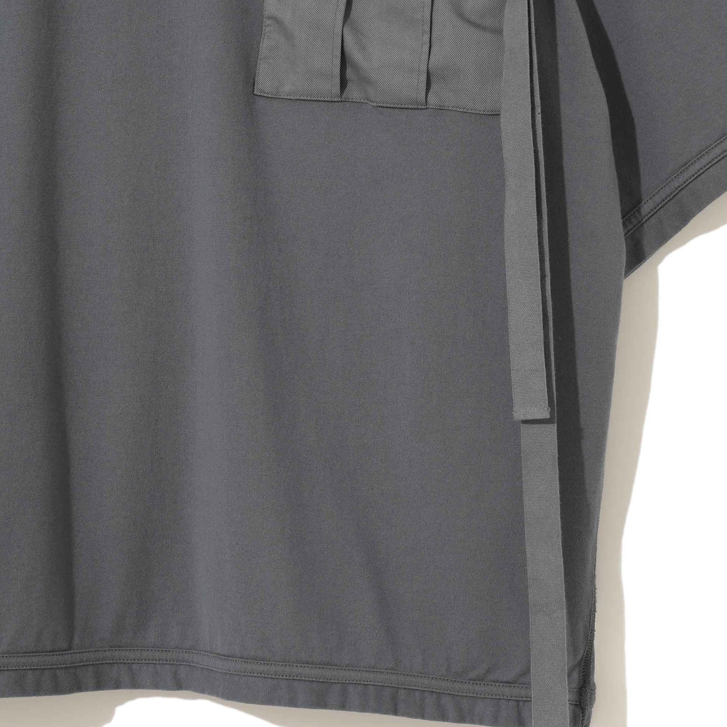 UP1E4806 T-Shirt - INVINCIBLE