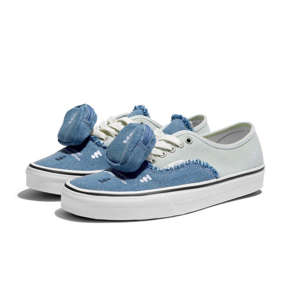 
                  
                    Tagi. x Vans Authentic Frayed - INVINCIBLE
                  
                