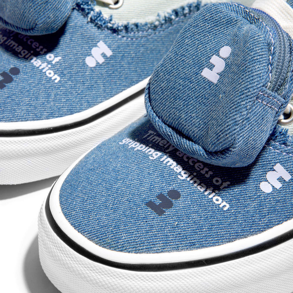 
                  
                    Tagi. x Vans Authentic Frayed - INVINCIBLE
                  
                
