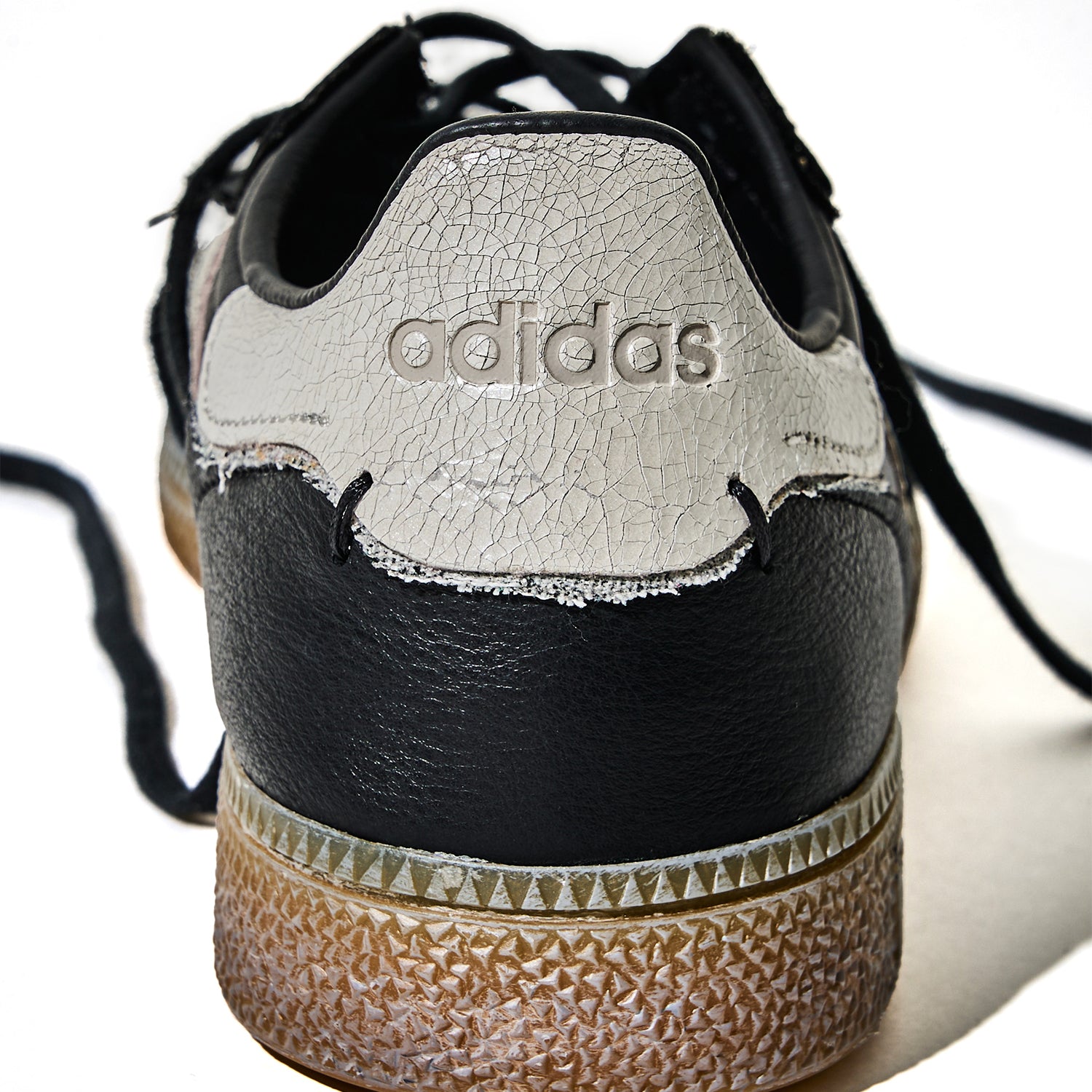 Adidas x INVINCIBLE Handball Spezial - INVINCIBLE