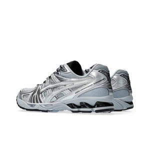 
                  
                    Gel-Kayano Legacy - INVINCIBLE
                  
                