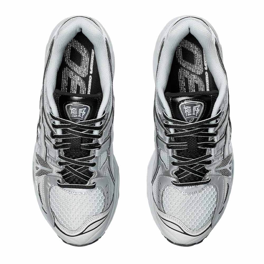 
                  
                    Gel-Kayano Legacy - INVINCIBLE
                  
                