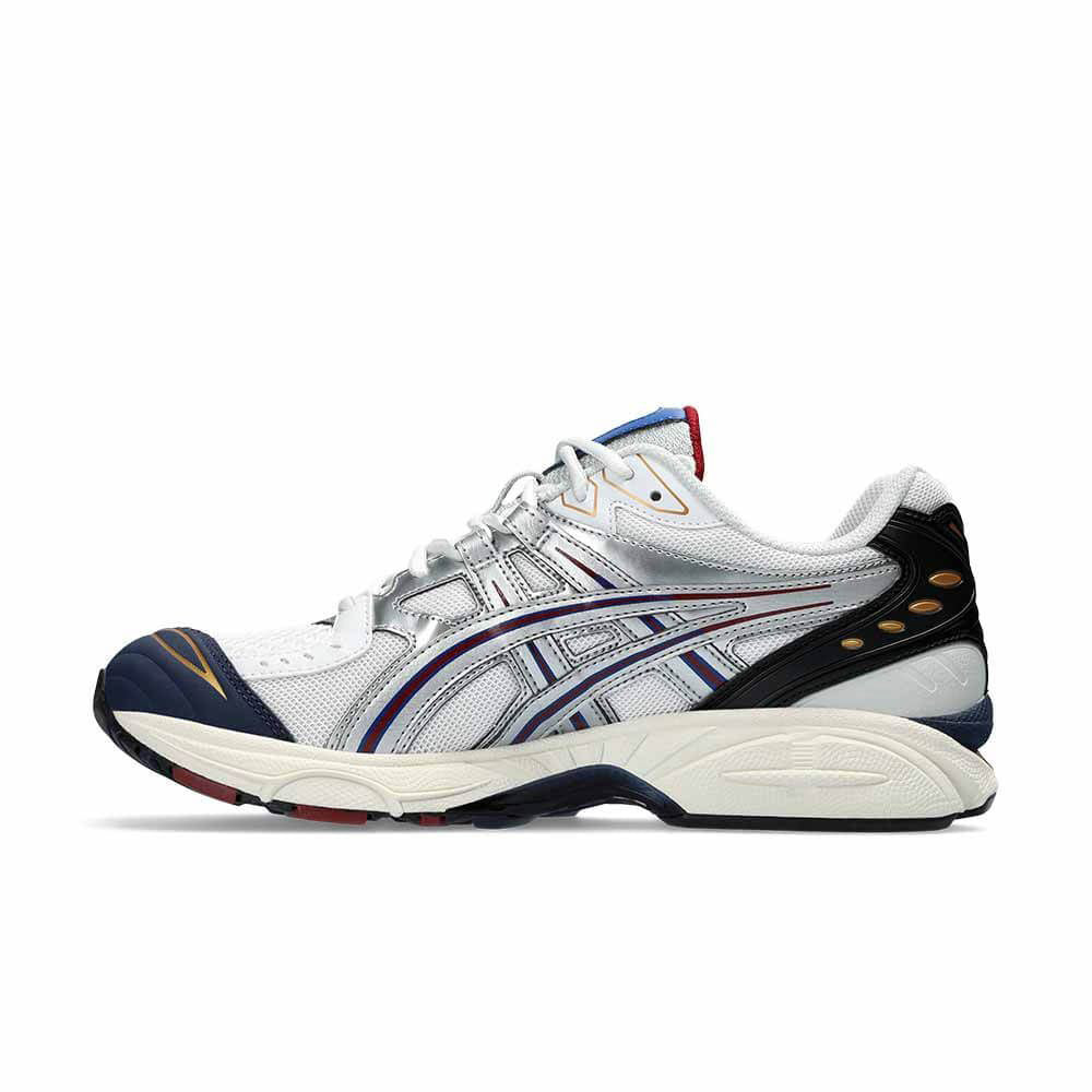
                  
                    Gel-Kayano Legacy - INVINCIBLE
                  
                
