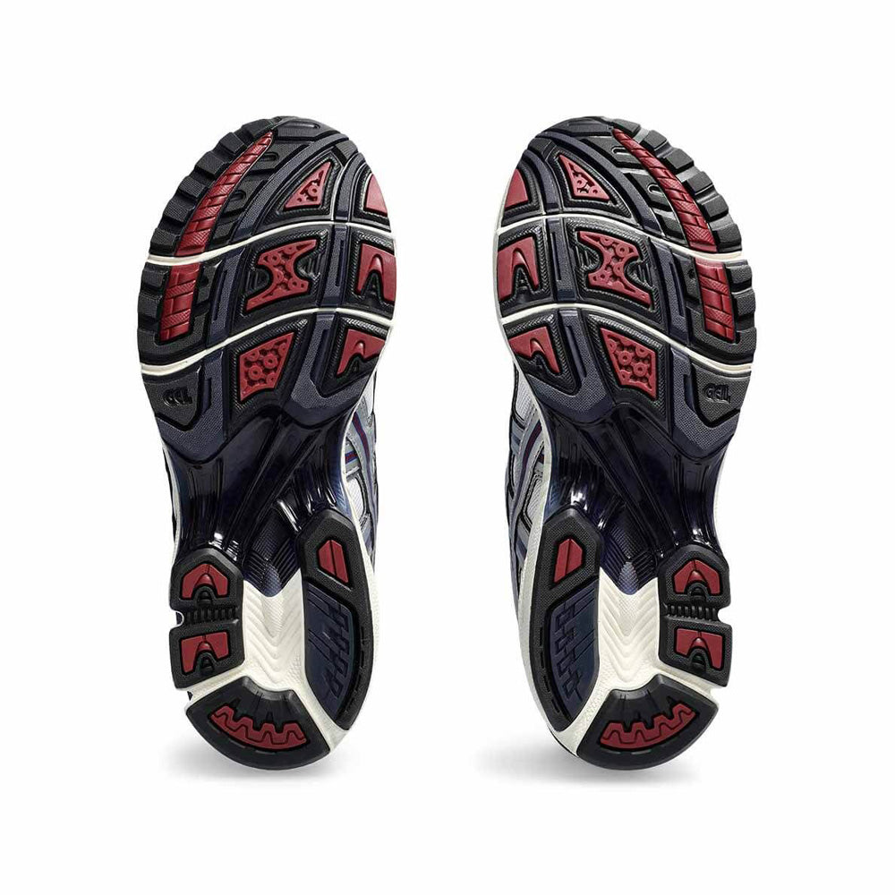 
                  
                    Gel-Kayano Legacy - INVINCIBLE
                  
                
