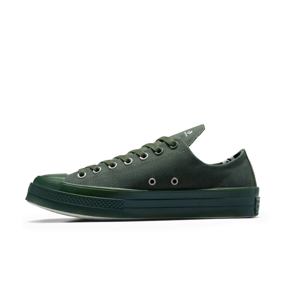 
                  
                    A-COLD-WALL x Converse Chuck 70 Ox - INVINCIBLE
                  
                