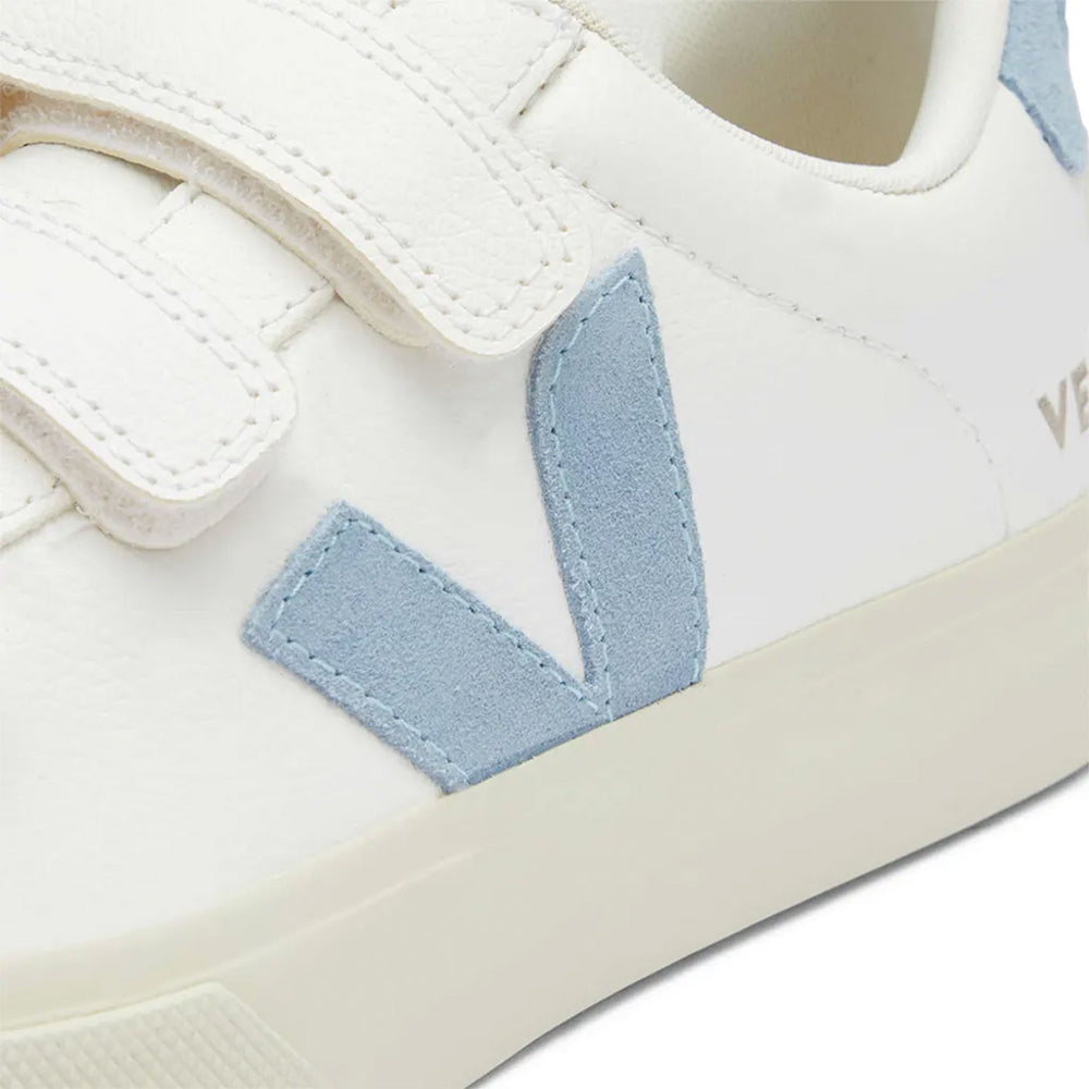 
                  
                    Recife Logo Chromefree W - INVINCIBLE
                  
                