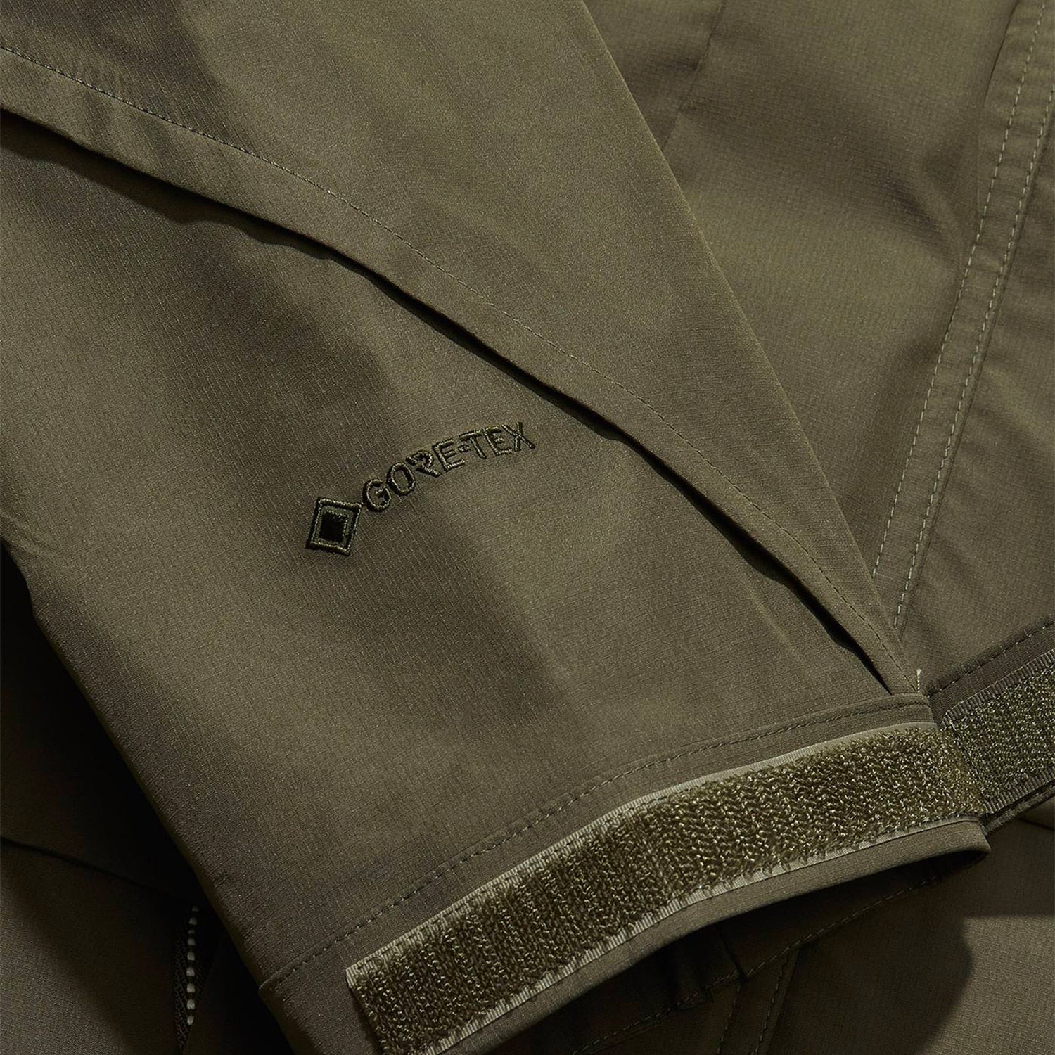 M Goretex Hybrid Hardshell Jacket - INVINCIBLE