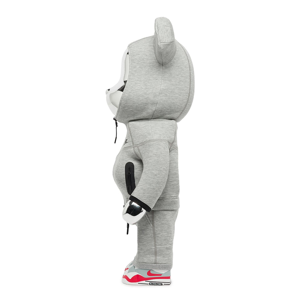 BE@RBRICK Nike Tech Fleece N98 1000% - INVINCIBLE