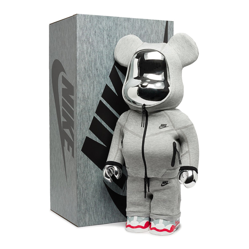 BE@RBRICK Nike Tech Fleece N98 1000% - INVINCIBLE