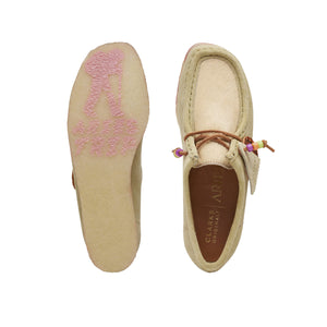 
                  
                    Clarks x Aries Wallabee - INVINCIBLE
                  
                