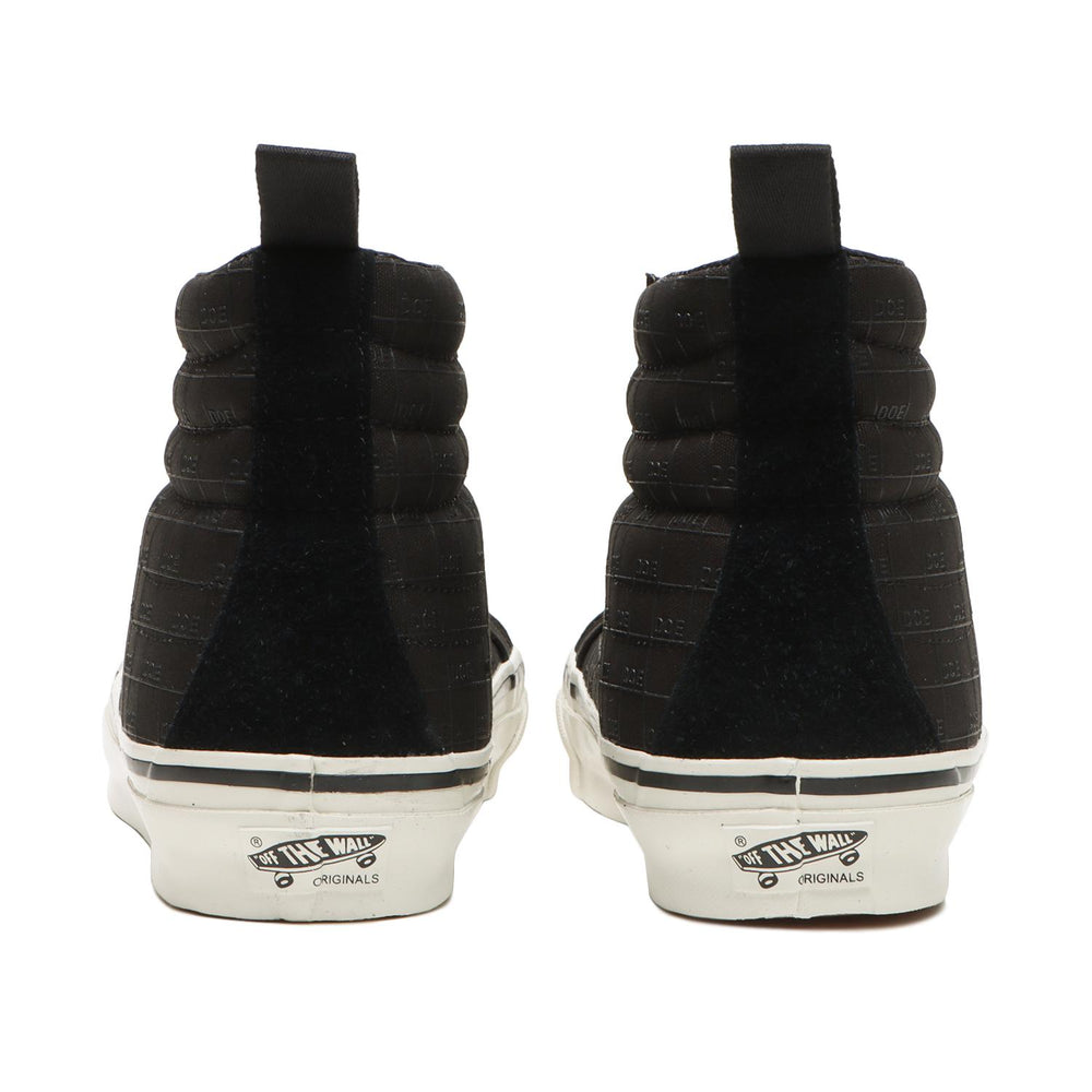 
                  
                    Vans Vault OG Sk8-Hi LX x Doe - INVINCIBLE
                  
                