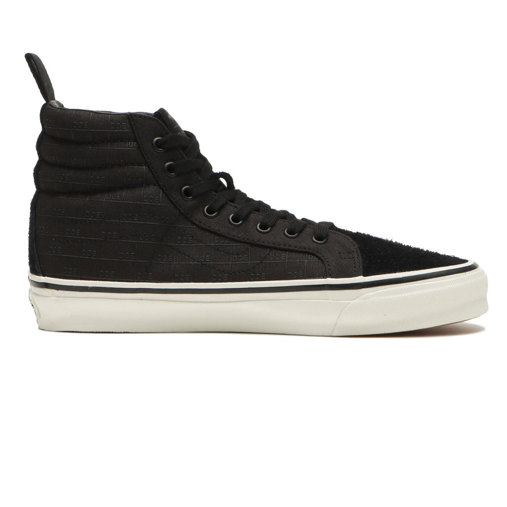 
                  
                    Vans Vault OG Sk8-Hi LX x Doe - INVINCIBLE
                  
                