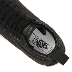 
                  
                    Vans Vault OG Sk8-Hi LX x Doe - INVINCIBLE
                  
                