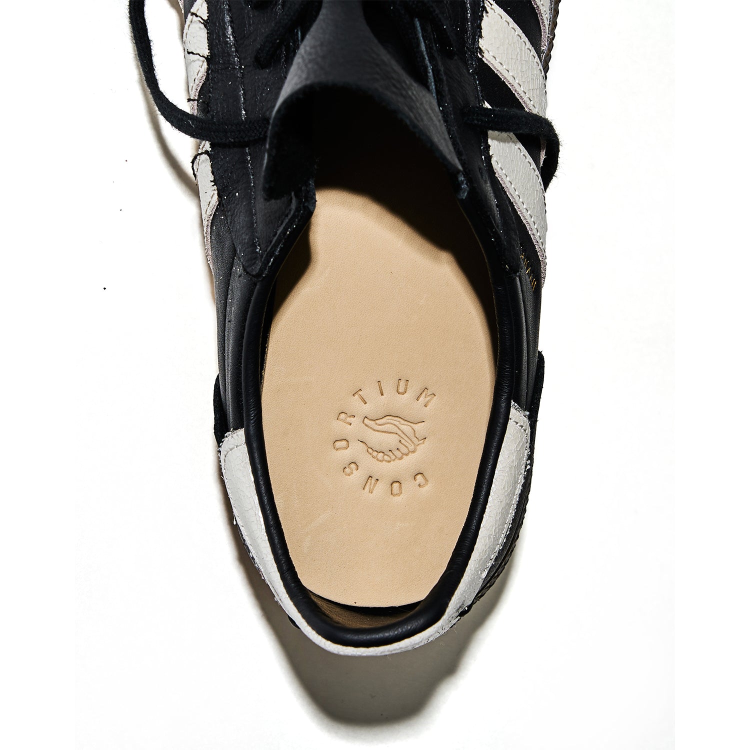 Adidas x INVINCIBLE Handball Spezial - INVINCIBLE