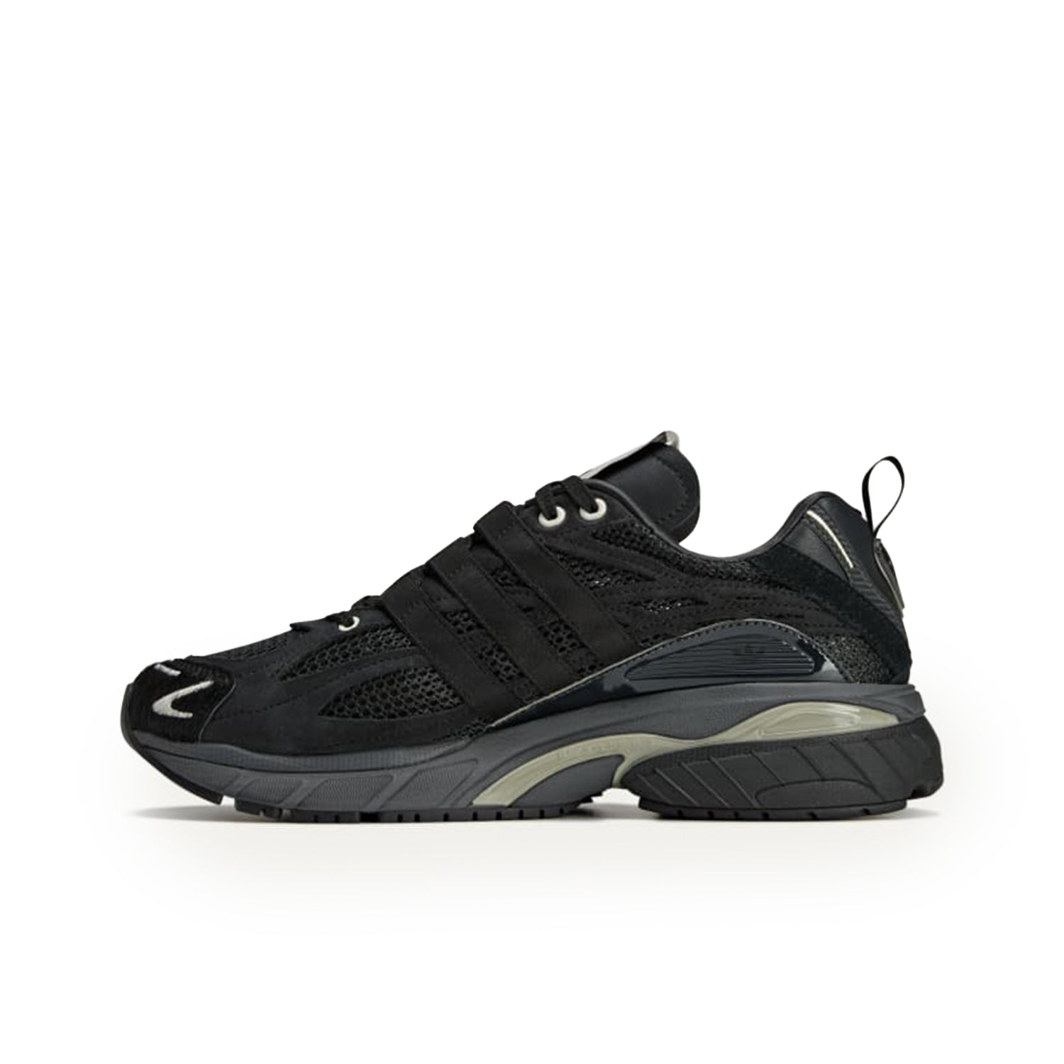 Adistar Cushion SFTM - INVINCIBLE