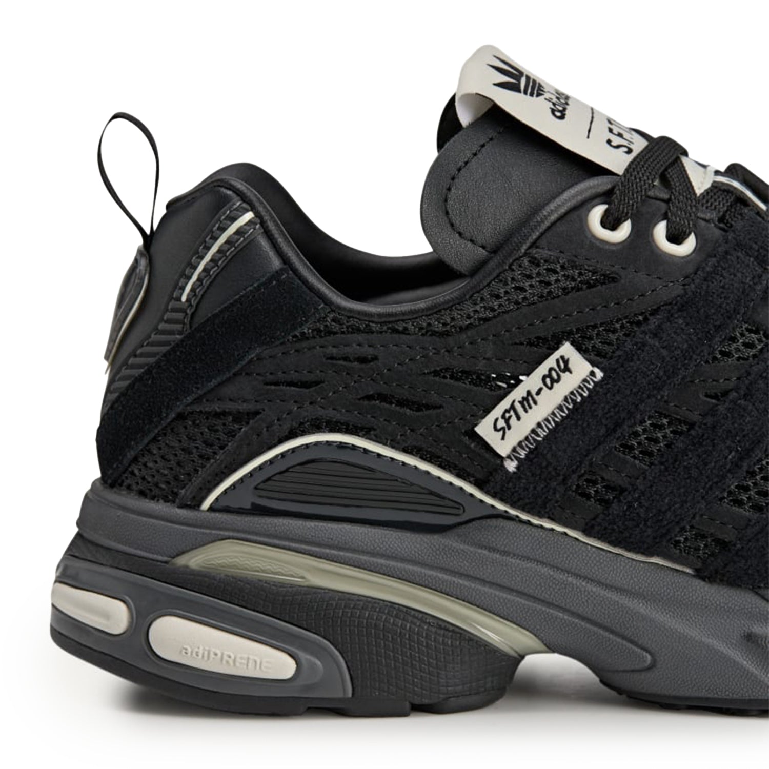Adistar Cushion SFTM - INVINCIBLE