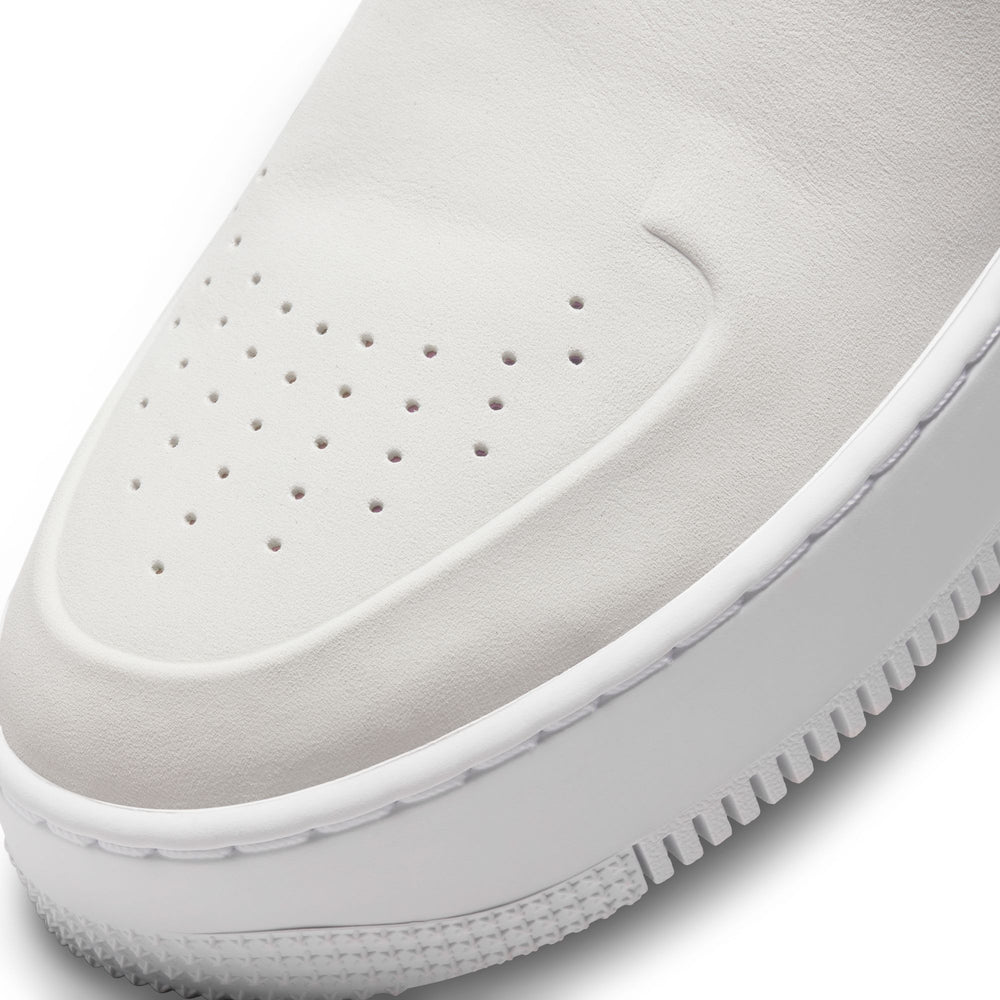 
                  
                    Air Force 1 Lover XX W - INVINCIBLE
                  
                