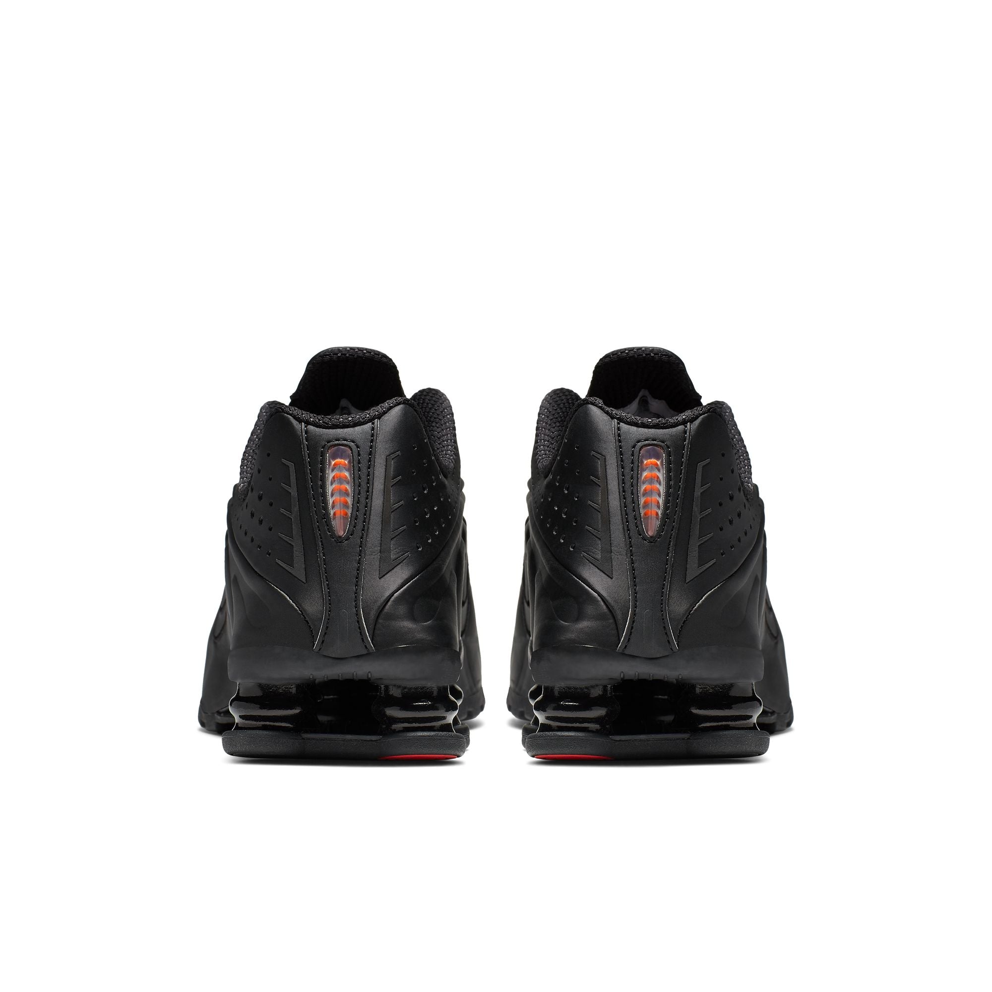 Shox R4 - INVINCIBLE