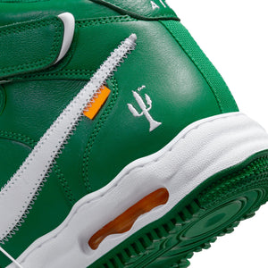 
                  
                    Air Force 1 Mid x Off-White ™ 'Pine Green' - INVINCIBLE
                  
                