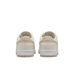 
                  
                    Dunk Low Retro 'Phantom Sanddrift' - INVINCIBLE
                  
                