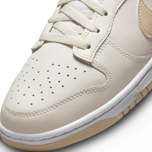 
                  
                    Dunk Low Retro 'Phantom Sanddrift' - INVINCIBLE
                  
                