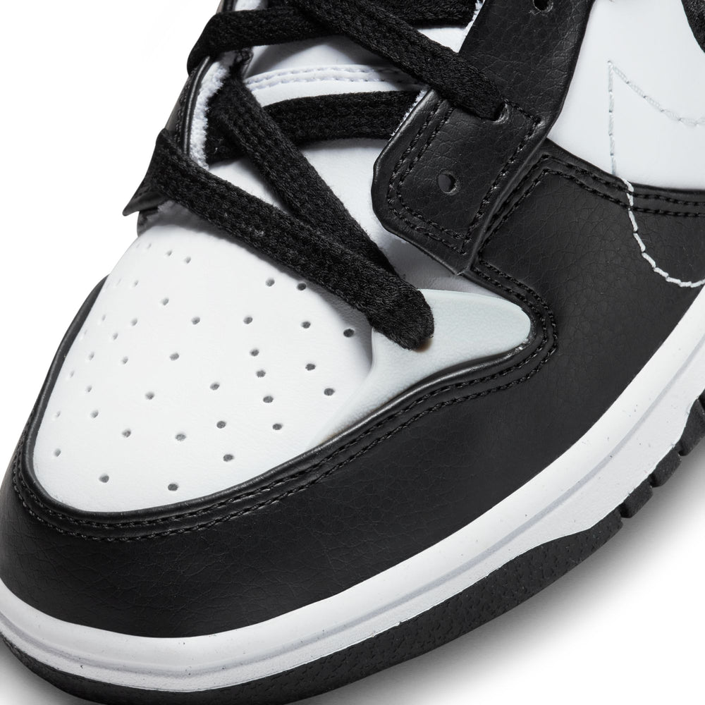
                  
                    Dunk Low Disrupt 2 'Panda' W - INVINCIBLE
                  
                