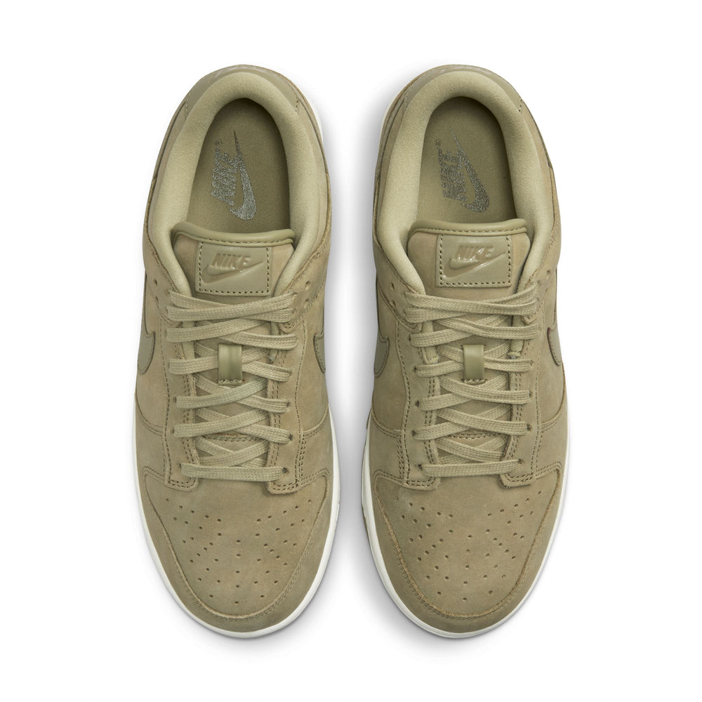 
                  
                    Dunk Low PRM MF 'Neutral Olive' W - INVINCIBLE
                  
                