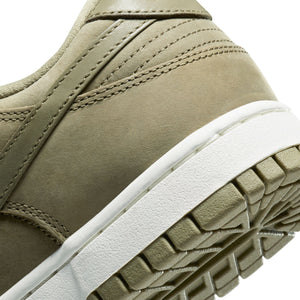 
                  
                    Dunk Low PRM MF 'Neutral Olive' W - INVINCIBLE
                  
                