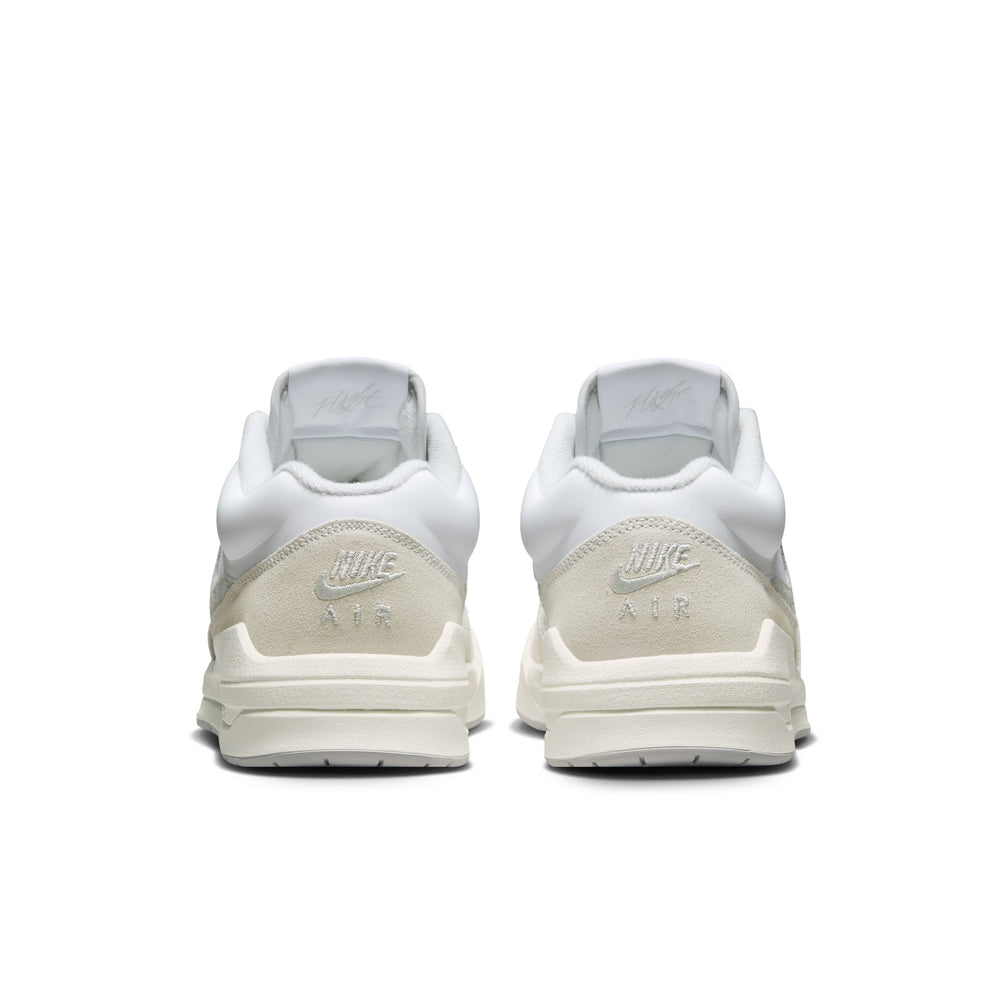 
                  
                    Jordan Stadium 90 - INVINCIBLE
                  
                