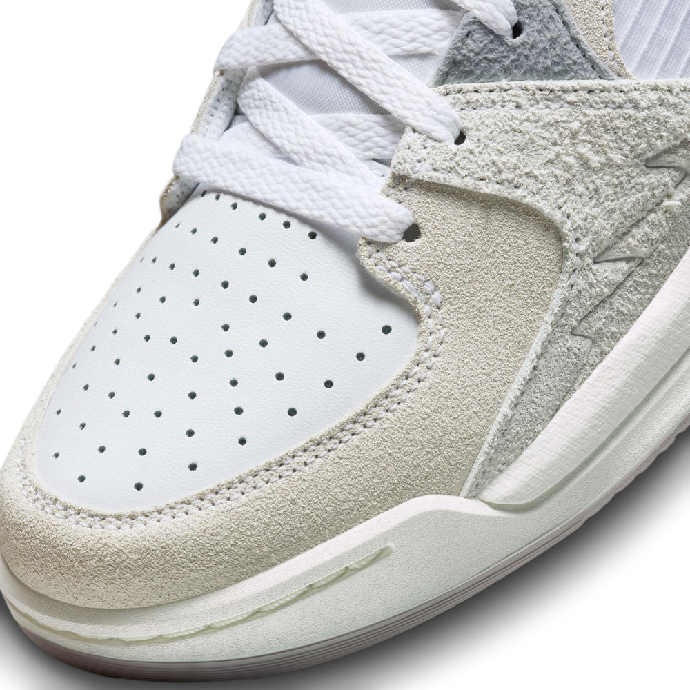 
                  
                    Jordan Stadium 90 - INVINCIBLE
                  
                