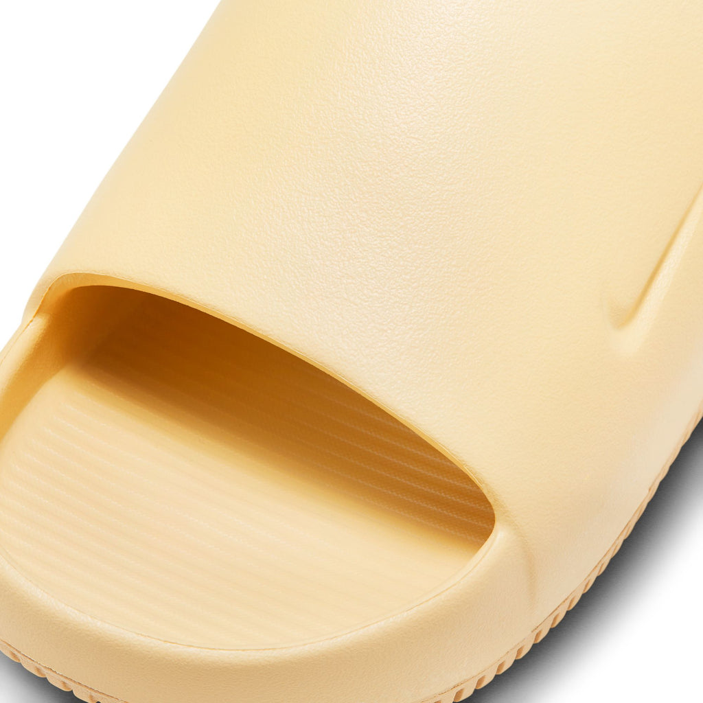 Calm Slides W - INVINCIBLE