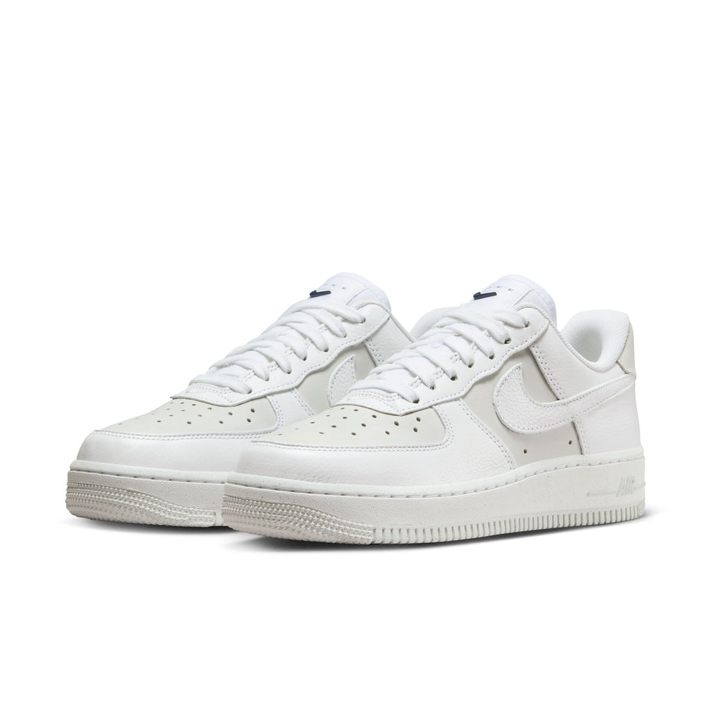 Air Force 1 '07 LX 'Light and Photon Dust' W - INVINCIBLE