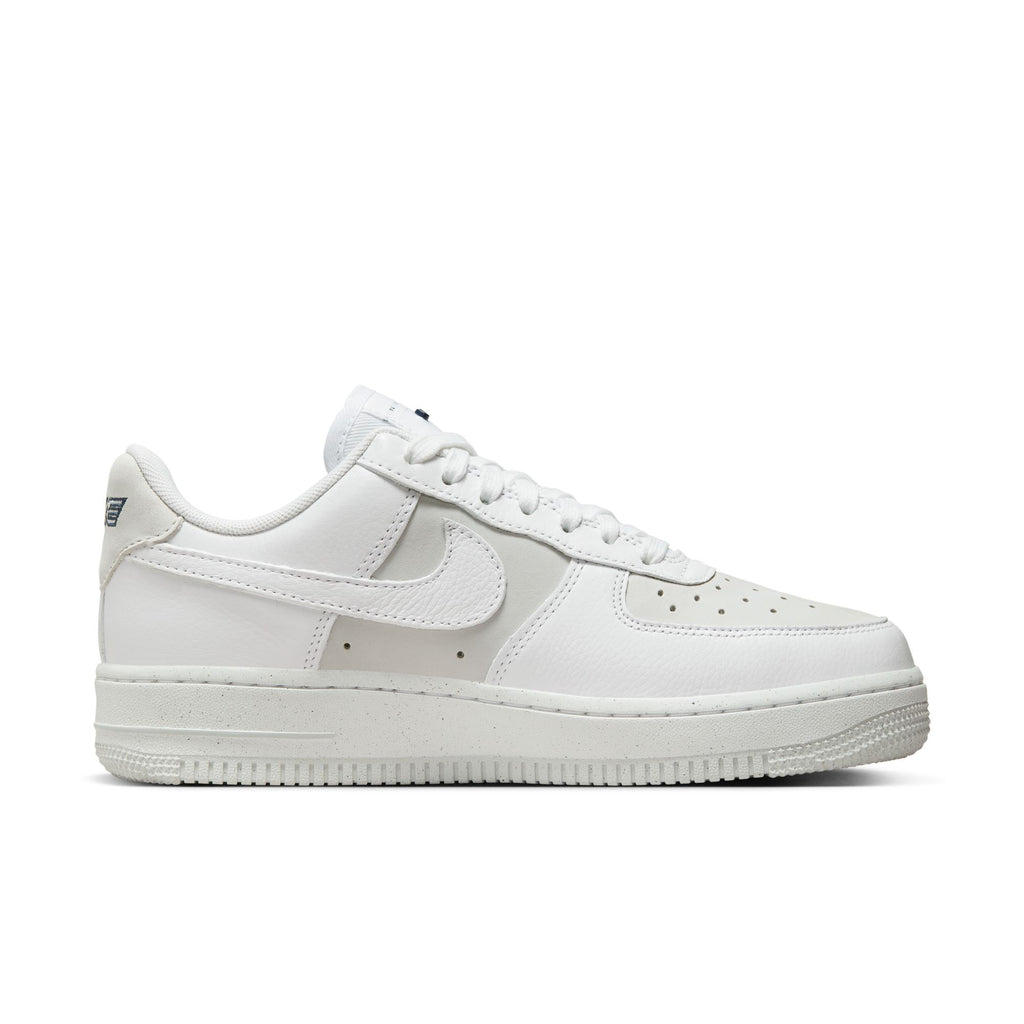 Air Force 1 '07 LX 'Light and Photon Dust' W - INVINCIBLE