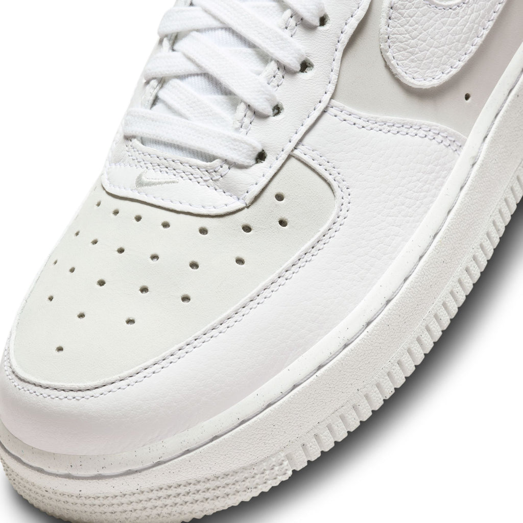 Air Force 1 '07 LX 'Light and Photon Dust' W - INVINCIBLE