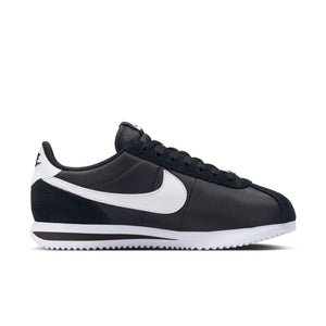 
                  
                    Cortez 'Black and White' W - INVINCIBLE
                  
                