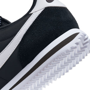 
                  
                    Cortez 'Black and White' W - INVINCIBLE
                  
                