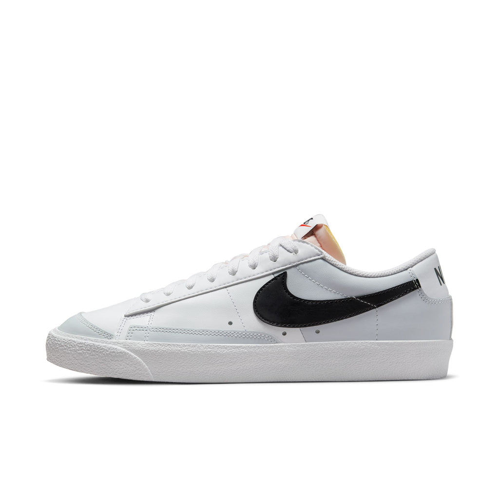 Blazer Low '77 Vintage - INVINCIBLE