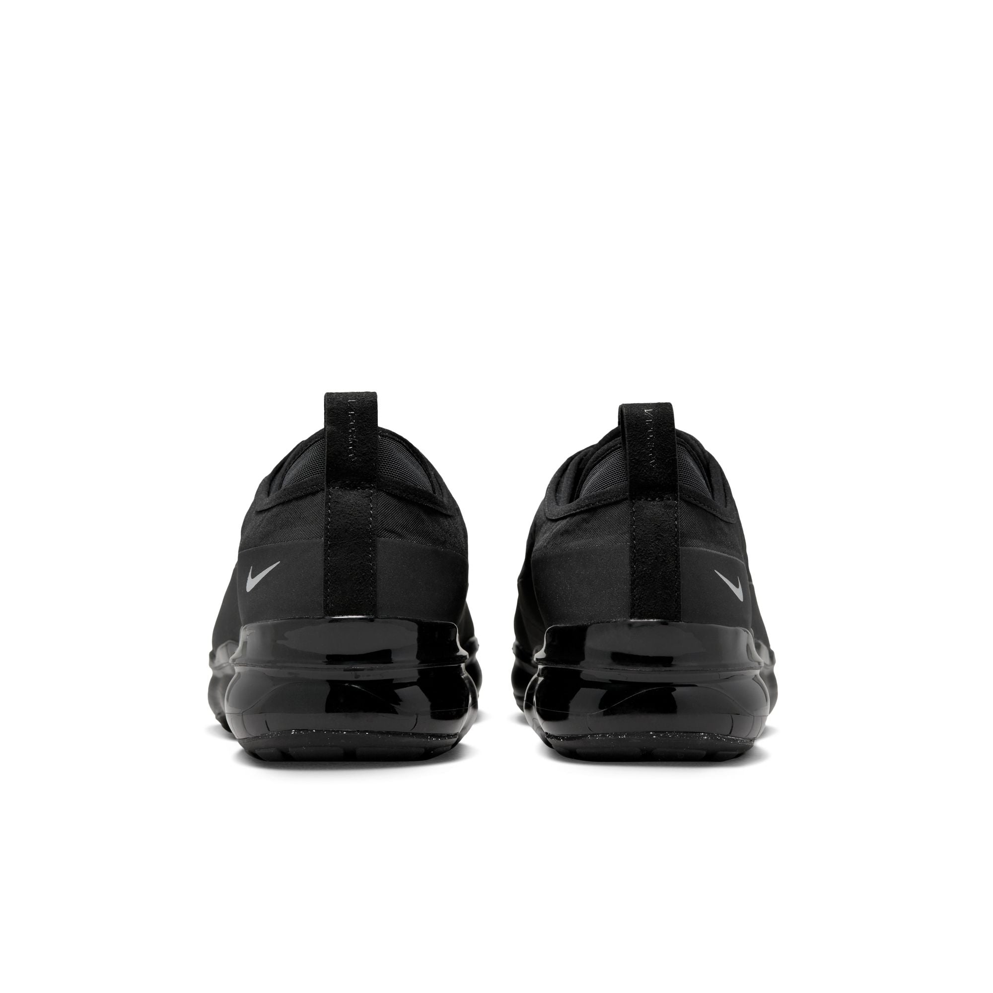 Air VaporMax Moc Roam - INVINCIBLE
