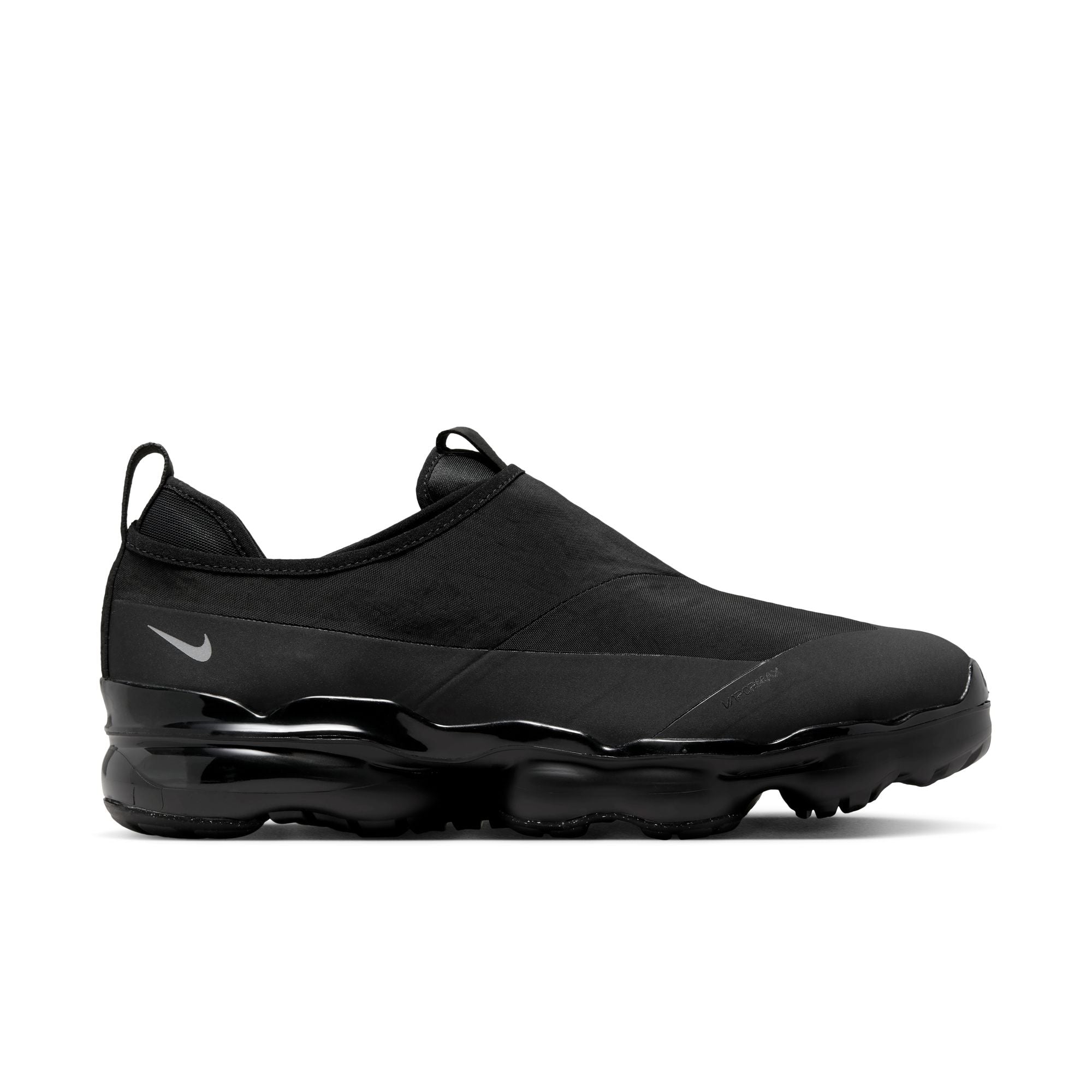 Air VaporMax Moc Roam - INVINCIBLE
