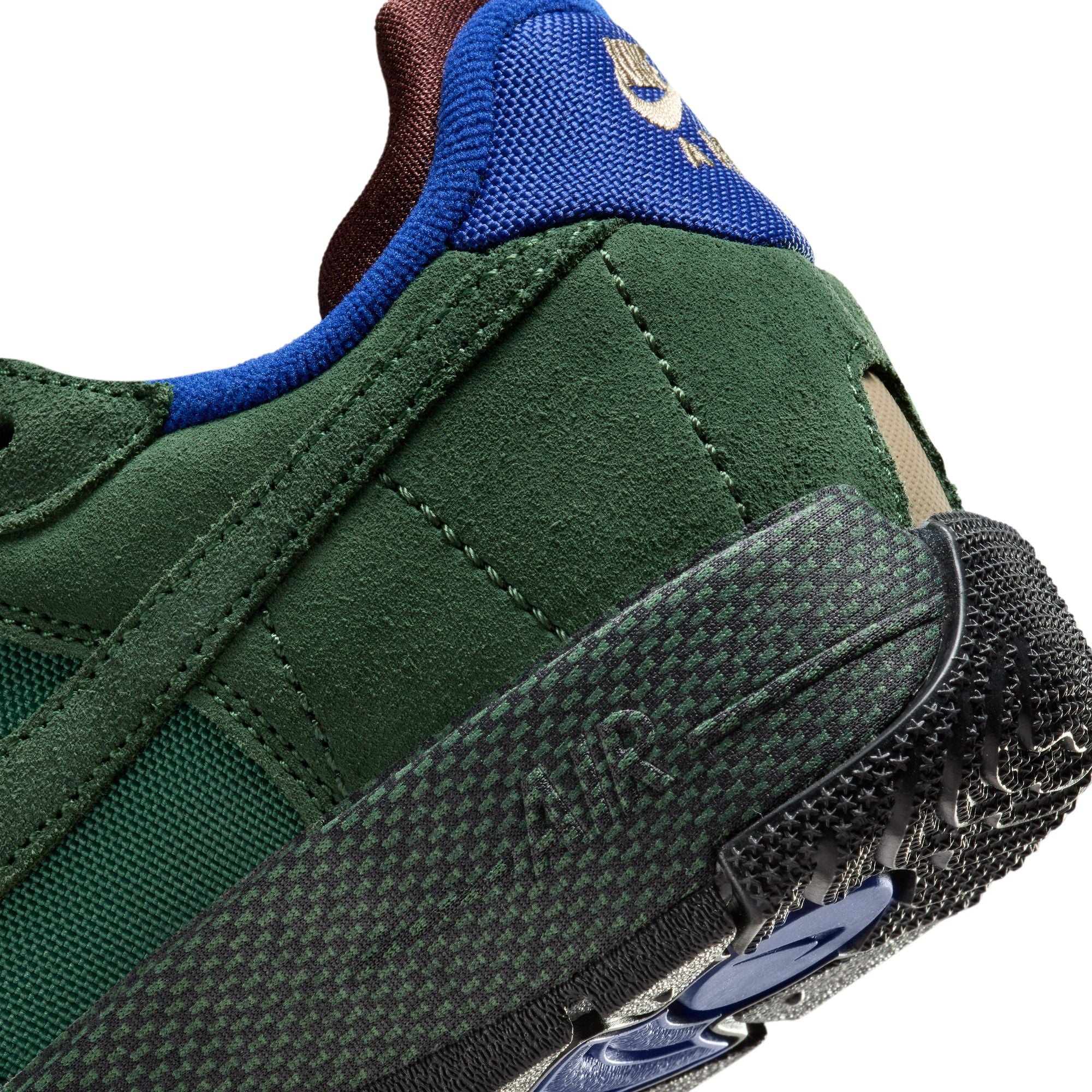 Air Force 1 Wild 'Fir' W - INVINCIBLE
