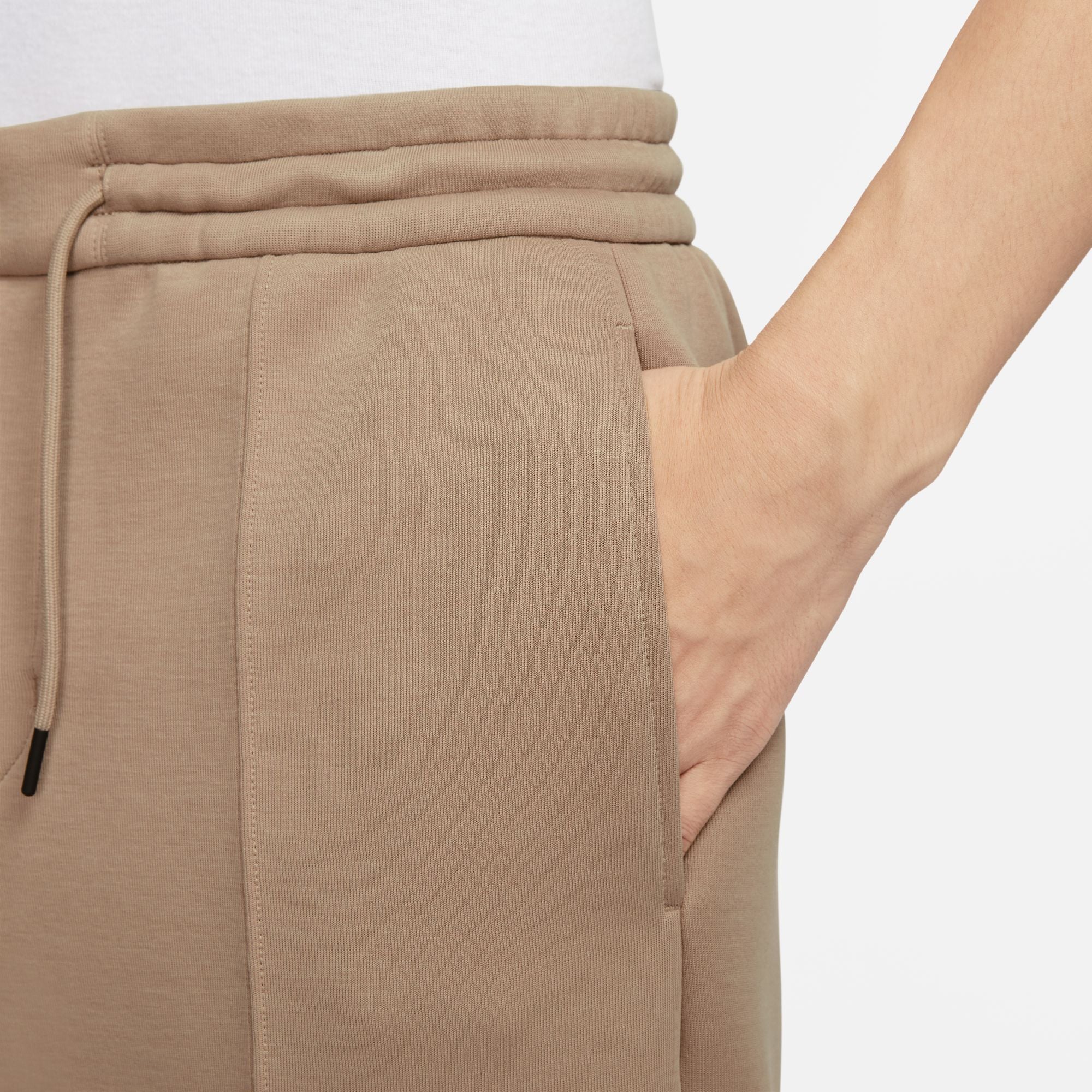 Sportswear Tech Fleece Reimagined Tailored Pants - INVINCIBLE