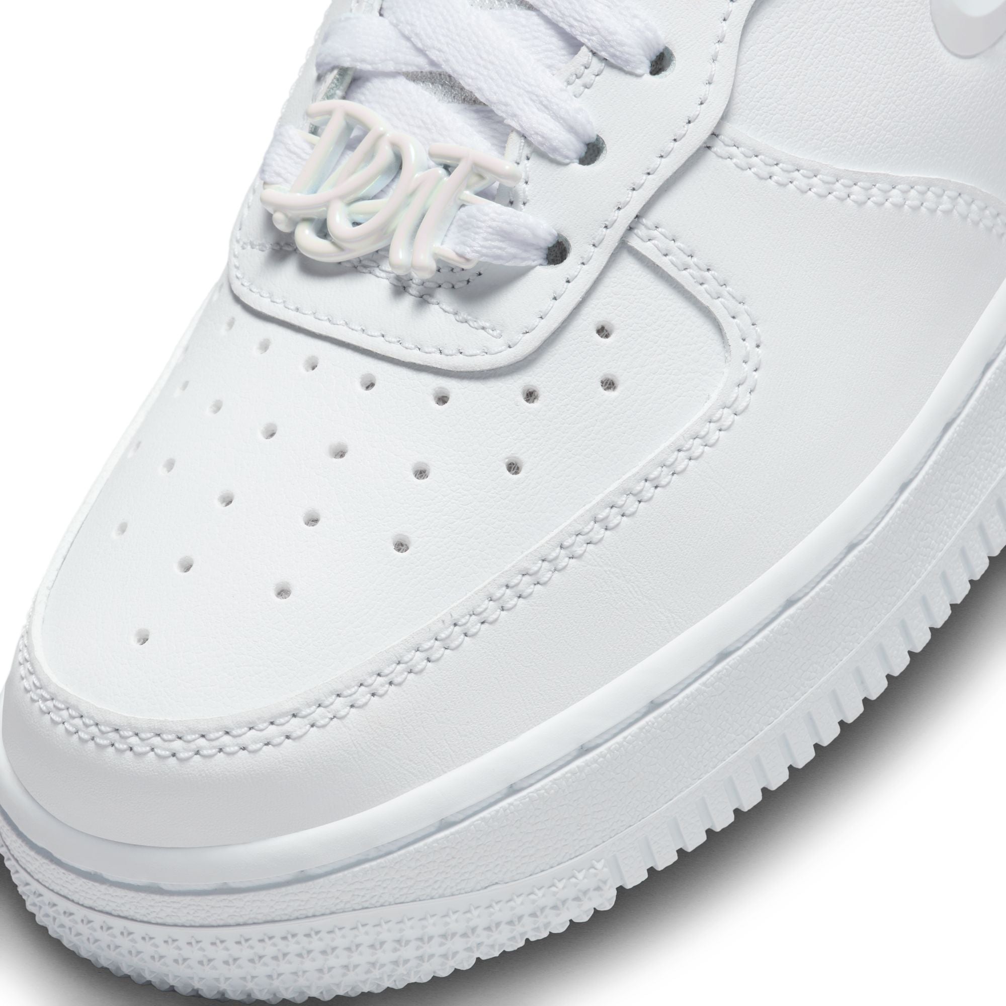Air Force 1 '07 W - INVINCIBLE