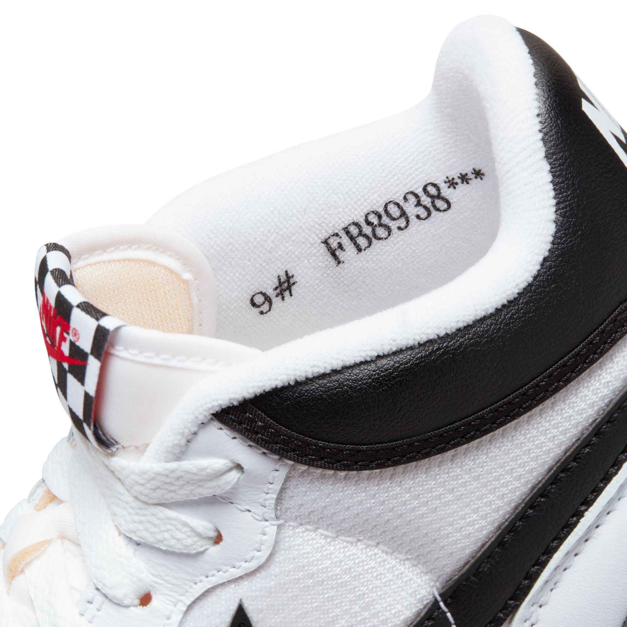 Nike Attack 'Black and White' - INVINCIBLE