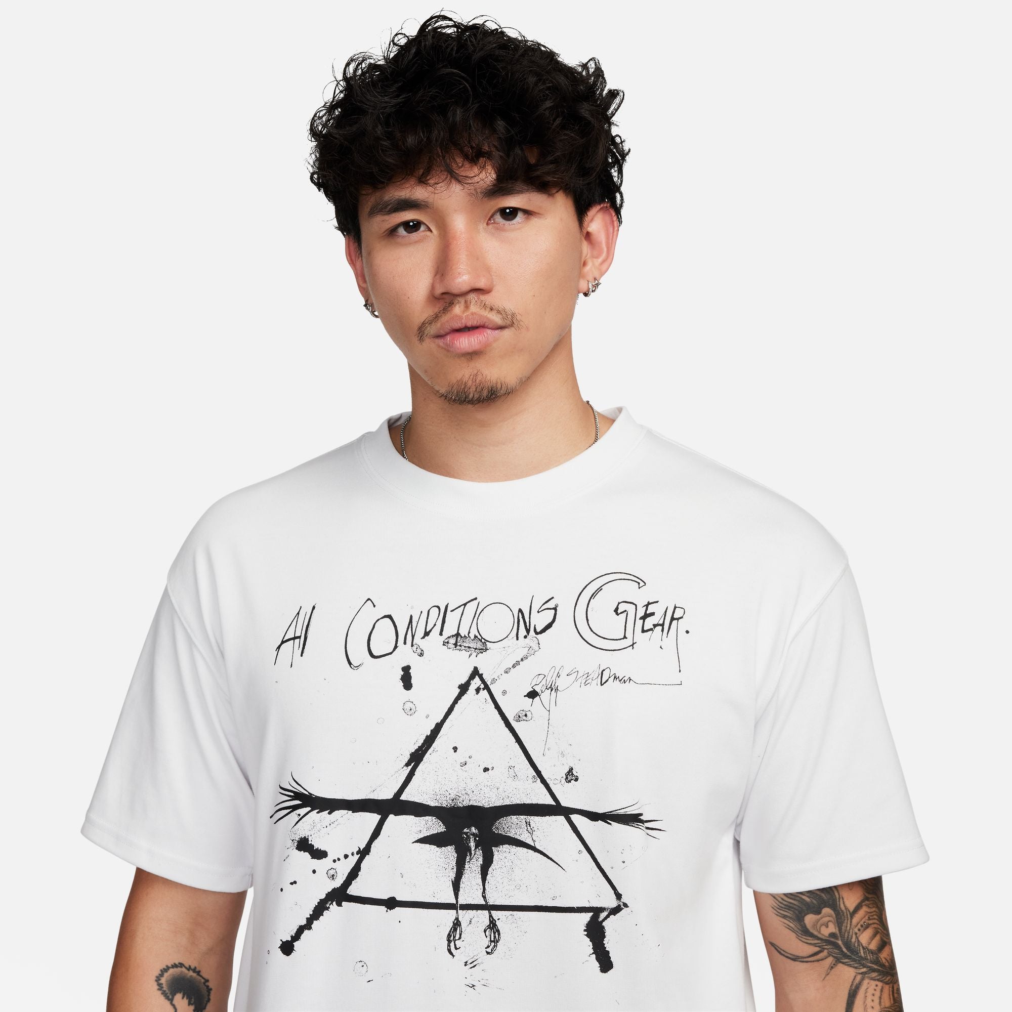 ACG T-Shirt - INVINCIBLE