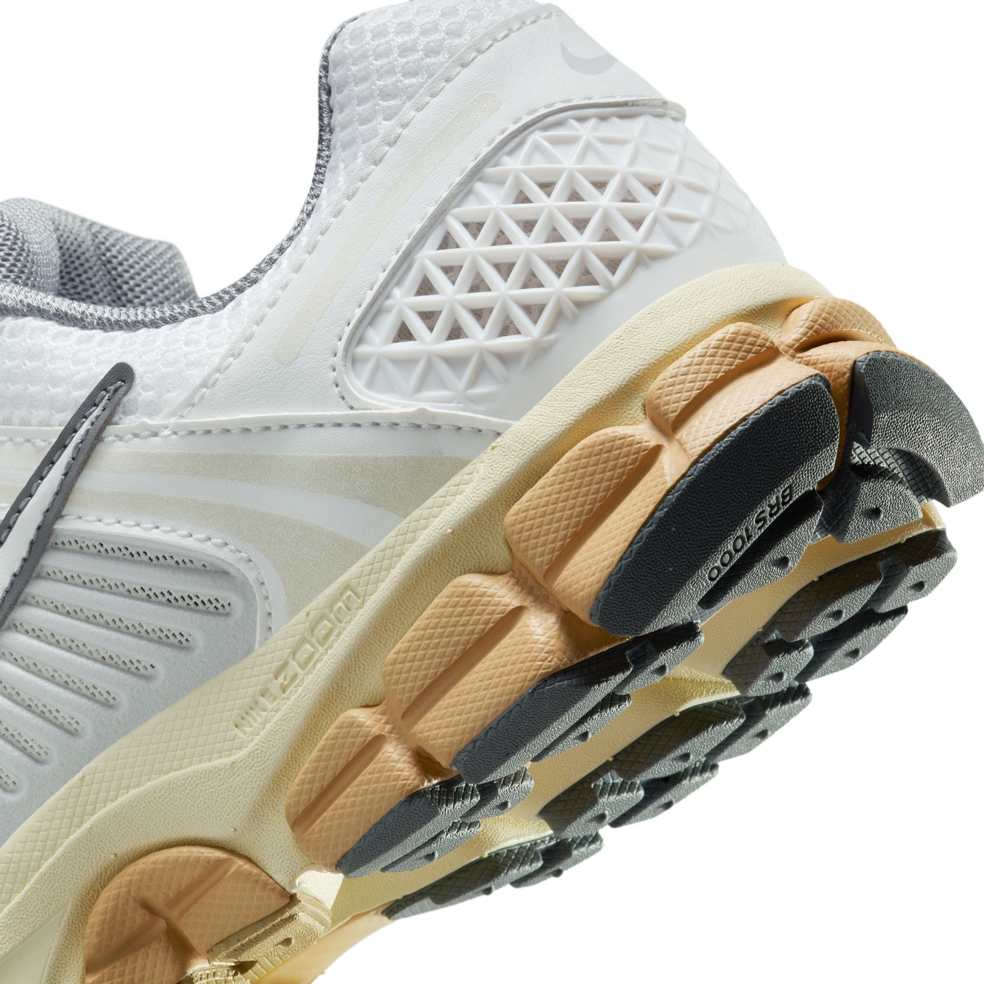Women's Zoom Vomero 5 'Summit White Pure Platinum' - INVINCIBLE