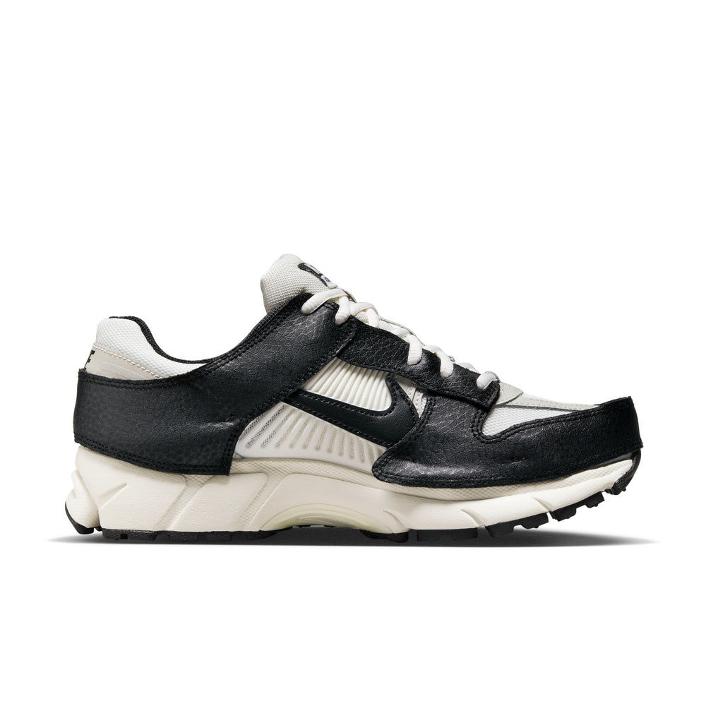 
                  
                    Zoom Vomero 5 PRM 'Timeless' W - INVINCIBLE
                  
                